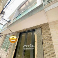 Tôi Chính Chủ Cần Bán Gấp Nhà Q4