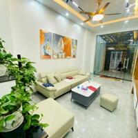 Nhà riêng Hoàng Mai, 5PN, 4 tầng, thang máy, 64m2, ngõ thông, mặt tiền thoáng, Giá 11,8 tỷ