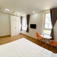 Căn Hộ 1 Phòng Ngủ Tách Bếp, Có Thang Máy, Bảo Vệ, Full Nội Thất Khu Sân Bay, Tân Bình