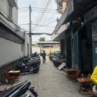 Cho Thuê Nhà Riêng 5 Phòng Ngủ 4 Vệ Sinh Có Sân Thượng Tại Hậu Giang, P4, Tân Bình, 16 Triệu Vnd, Hẻm Xe Hơi