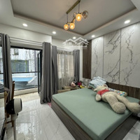 Siêu Phẩm Căn Góc Hòa Hảo Q10 - 40M2 Nở Hậu ,4 Tầng - 8.X Tỉ
