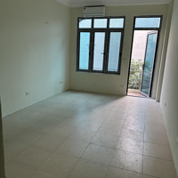 Bán Nhà Riêng Tại Nguyễn Khang, 8 Tỷ, 40M2, View Đẹp, Chính Chủ