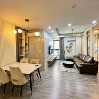 Bán Gấp Căn Hộ 2Pn 2 Vệ Sinh 80M2 , Full Nội Thất , Tầng Cao View Đẹp , Liên Hệ: 0938990005