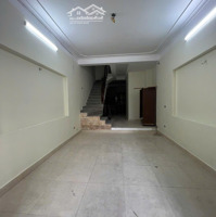 Cho Thuê Nhà Đồng Me - Mễ Trì 60M2 5 Tầng 8 Phòng Ngủ Khép Kín Giá 25 Triệu