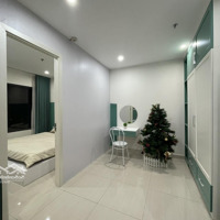 Chính Chủ Bán Căn Hộ 1 Phòng Ngủ+ 43M2 Full Đồ View Đẹp Sổ Đỏ Cầm Tay