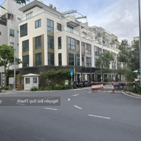Chủ Định Cư Cần Bán Gấp Biệt Thự Đẹp Tại Hado Centrosa Garden, 3/2, P.12, Q10= Giá Bán 41 Tỷ
