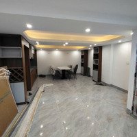 Nhà Đẹp Đông La 4Tầng*33M2, Ôtô Đỗ Cửa, Gần Chợ, Trường Học, Ngay Kđt Đô Nghĩa, Đh Phenika