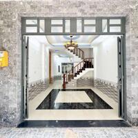 Bán nhà mặt tiền xe hơi tại TT Nhà Bè -  Diện tích: 4,3m x 12m - Giá chỉ: 4 TỶ 950