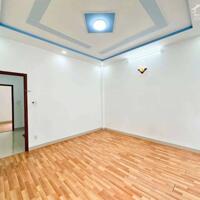 Bán nhà mặt tiền xe hơi tại TT Nhà Bè -  Diện tích: 4,3m x 12m - Giá chỉ: 4 TỶ 950