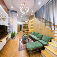 Tôi Cần Tiền Bán Nhà Phan Liêm-Đakao-Q1, Gần Công Viên Lê Văn Tám. 3Tỷ980/67,9M2 Đang Cho Thuê 26 Triệu