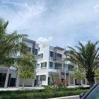 Bán nhanh lô đất tại Paragrus trực diện công viên giá 17 tr/m2