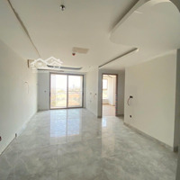 Bán Căn Hộ Midtown Phú Mỹ Hưng, 8 Tỷ, 81 M2, 2 Phòng Ngủ 2 Vệ Sinhnhà Cơ Bản View Biệt Thự. Lh Lan 0906743166