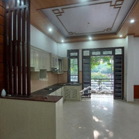 Chính Chủ Gửi Bán Nhà Mặt Phố Giáp Bát 60M2 5 Tầngmặt Tiền4,5M Ô Tô Tránh, Kinh Doanh Sầm Uất, Sđcc