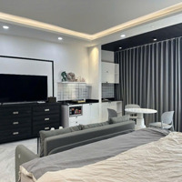 Hot Hot!! Căn Hộ Ban Công Cao Cấp Hiện Đại Đầy Đủ Tiện Nghi Gần Công Viên Hoàng Văn Thụ - Sân Bay