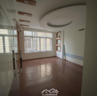 Bán Gấp Nhà Riêng Phố Nguyễn Khang 41 M2 Giá 7,X Tỷ
