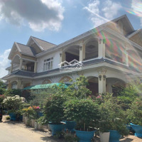 Biệt Thựmặt Tiền+ Nhà Xưởng -Mặt Tiềnđường 22M. Cách Chợ Di An 500M - 3221M2, Giá Bán 75 Tỷcó Thương Lượng(Hdt 100 Triệu/Th)