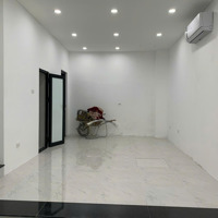 Cho Thuê Nhà Riêng Tại Đỗ Quang, 55 Triệu, 100M2, 8 Phòng Ngủ 5 Vệ Sinh 5 Tầng
