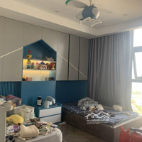 Bán Gấp Căn 116M2 Full Đồ Đẹp K50 Ban Công Vườn Treo