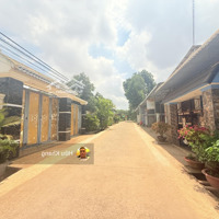 Bán Đất Xã Bình Sơndiện Tích269M2 Tc 100M2 Gần Ngay Ubnd, Ngân Hàng Agribank -Đường Bê Tông 6M- Sổ Riêng