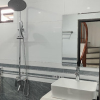 Bán Nhanh Nhà Mới Xây Lô Góc Ô Tô Đỗ Cửa Di Ái, 38M2 - 5 Tầng.