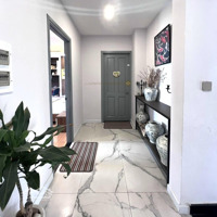 Bán Gấp Biệt Thự Hồ Bơi Sân Vừơn Phường An Phú, Quận 2. Dt: 18,7X16M Công Nhận 300.8M2 Trệt 2 Lầu