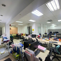 Cho Thuê Văn Phòng Đường Nguyễn Thị Minh Khai,Diện Tích150M2 Giá Bán 40 Triệu Liên Hệ: 0933510164