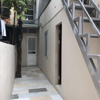 Cho Thuê Phòng Chính Chủ Phố Bùi Ngọc Dương Lh Chị Hạnh 0912865888