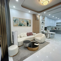 Bán Gấp Nhà Đường Lạc Long Quân. Phường 5. Quận 11. Giá Bán 2 Tỷ 990. Sổ Riêng. Liên Hệ: 0904430105
