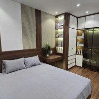 Nhà Mới 5 Tầng 3 Ngủ Ngõ Văn Chương, 100M Đi Bộ Ra Hồ Thông Thoáng