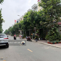 Cần Bán Gấp Nhà Khu Dân Cư Phú Mỹ Hiệp Tp Dĩ An 2Lầu + Sân Thượng Giá Rẻ 3Ty 650 Triệu Thương Lượng