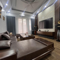 Bán Nhà Đẹp Sát Hồ Tây - Phân Lô, Gần Phố, 10M Ra Ô Tô Tránh Dừng Đỗ Ngày Đêm