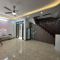 Bán Nhà Kim Giang, Vị Trí Vàng, Ô Tô, Giá Tốt 40M2 X 5 Tầng Kđt Linh Đàm Chỉ 6,7 Tỷ Liên Hệ: 0944228679
