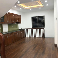 Nhà Riêng Cầu Tó Tả Thanh Oai, 43M² X 5 Tầng,Ô Tô Vào Nhà, Sổ Đỏ, Giá Chỉ Nhỉnh 6 Tỷ!