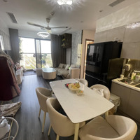 E Cần Bán Gấp Căn Chung Cư R103 Giá 5,2 Tỉ