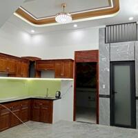 Nhà mới xây sr hoàn công 3 tỷ/61 m2/1 lầu 1 trệt 3 phòng ngủ