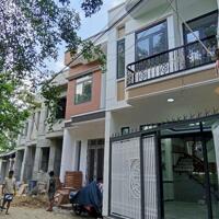 Nhà mới xây sr hoàn công 3 tỷ/61 m2/1 lầu 1 trệt 3 phòng ngủ