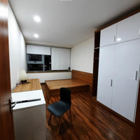 Bán Gấp Căn Hộ 3 Phòng Ngủ 130.4M2, Giá Bán 7.7 Tỷ, Full Nội Thất Đẹp Chỉ Việc Ở, Capital Garden