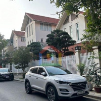 Chính Chủ Bán Biệt Thự Làng Việt Kiều Châu Âu 195M, Sổ Đỏ. Giá Bán 49 Tỷ Có Thương Lượng. Liên Hệ: 0944960234