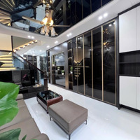 Bán Nhà Lê Trọng Tấn Thanh Xuân -44M2-Mt4- Full Nội Thất- Ô Tô Qua Nhà- Giá Đẹp 13.5 Tỷ-Trung Tâm