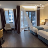 E Cần Bán View Vòng Quay Mặt Trời Cao Tầng 1Ty3Xx Giá Tốt Nhất Stu Sapphire