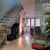 BÁN NHÀ 7 TẦNG THANG MÁY - Ô TÔ VÀO NHÀ - KINH DOANH - NGÕ THÔNG  Đê La Thành 54m2,X 7 tầng,16.8 tỷ Đống Đa.