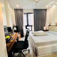 BÁN NHÀ 7 TẦNG THANG MÁY - Ô TÔ VÀO NHÀ - KINH DOANH - NGÕ THÔNG  Đê La Thành 54m2,X 7 tầng,16.8 tỷ Đống Đa.