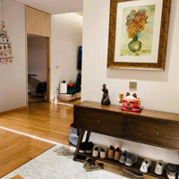 Cho Thuê Căn Hộ 165M2 View Trực Diện Hồ Tây, Full Nội Thất Tại Sun Grand City 69B Thuỵ Khuê, Tây Hồ