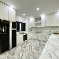 Cho Thuê Biệt Thự Nam Thông Phú Mỹ Hưng, Q7. Hầm, Trệt, 2 Lầu, Sân Vườn, Thang Máy, 5Pn
