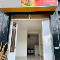 Cho Thuê Mặt Bằng Phạm Văn Đồng, P.3, Gò Vấp, 3X8M, Riêng Biệt, 8 Triệu