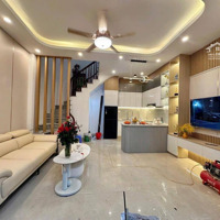 46M2 Chỉ 6.6 Tỷ Nhà Trung Tâm Quận Hoàng Mai, Nhà Xây Mới 5 Tầng Đầy Đủ Nội Thất