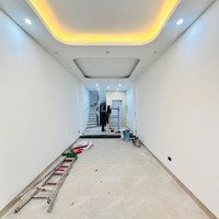 Bán Nhà Phố Chùa Láng, Gara Ôtô, 43M² 6T Thang Máy, Xây Mới Có Gpxd, Ngõ Thông Kinh Doanh, 15.8Tỷ