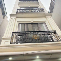 Bán Nhanh Nhà 6 Tầng Mới Xây Ngay Cân Cầu Vĩnh Tuy Ô Tô Vào Nhà 8Ty