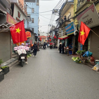 Đất Trâu Quỳ, Ngay Gần Mặt Phố Kinh Doanh Sầm Uất, Chỉ 4.3 Tỷ. Liên Hệ: 0379483926