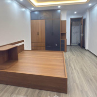 Bán Nhà Phố Cầu Giấy, Thang Máy 6 Tầng Gần Công Viên Thủ Lệ, Giá Bán 11.8 Tỷ
